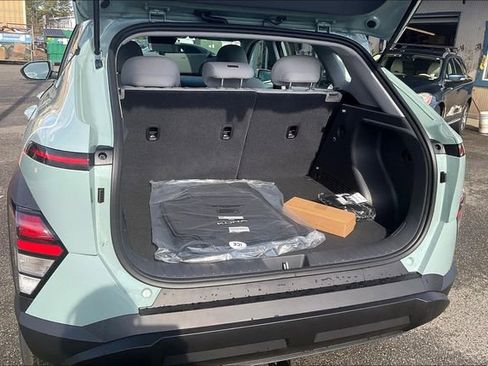 New 2026 Hyundai Kona SE image 19