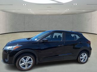 Certified 2025 Nissan Kicks Play S video 1