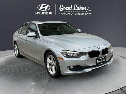 Used 2013 BMW 320i xDrive Sedan AWD/4WD image 7