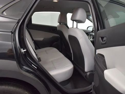 Used 2023 Hyundai Kona SEL image 18