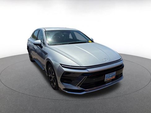 Used 2025 Hyundai Sonata SEL image 2