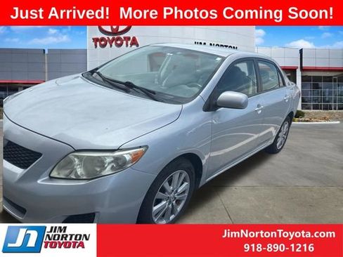 Used 2010 Toyota Corolla XLE FWD image 1