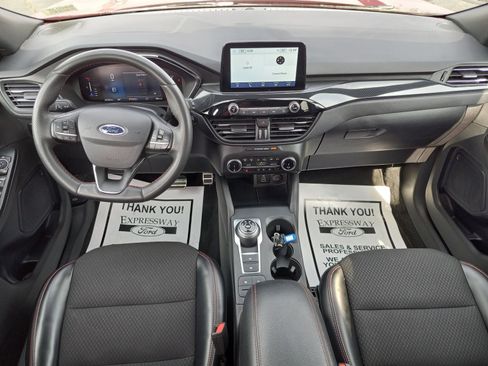 Used 2024 Ford Escape ST-Line w/ Cold Weather Package FWD image 17