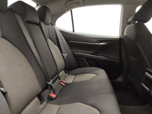 Used 2021 Toyota Camry LE FWD image 19