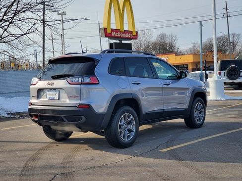 Certified 2020 Jeep Cherokee Trailhawk w/ Cold Weather Group image 2