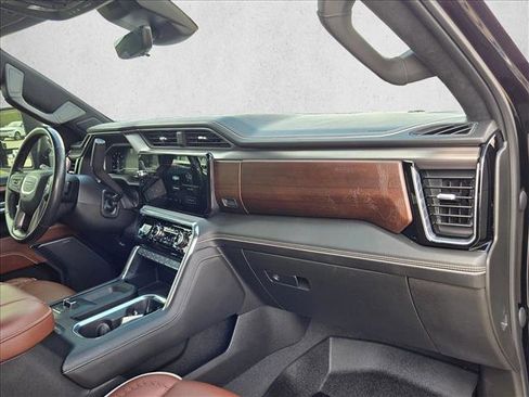 Used 2024 GMC Sierra 3500 Denali Ultimate image 23