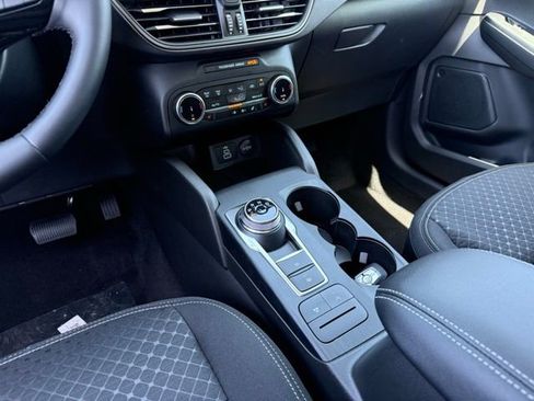 New 2025 Ford Escape Active w/ Cold Weather Package image 17