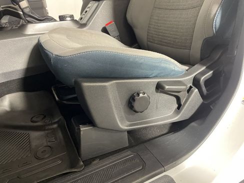 Used 2022 Ford Bronco Outer Banks AWD/4WD image 11