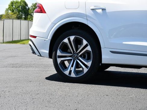 Used 2022 Audi Q8 Premium Plus w/ Premium Plus Package AWD/4WD image 10