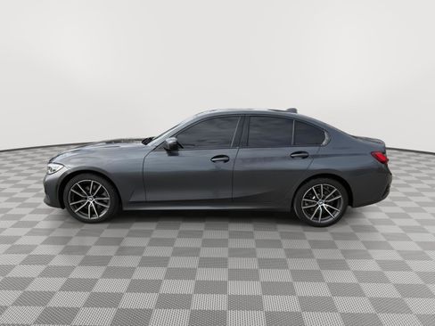 Used 2019 BMW 330i xDrive Sedan w/ Convenience Package image 4
