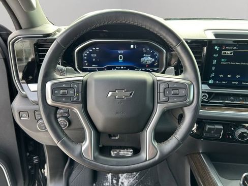 Used 2022 Chevrolet Silverado 1500 RST w/ Redline Edition image 12