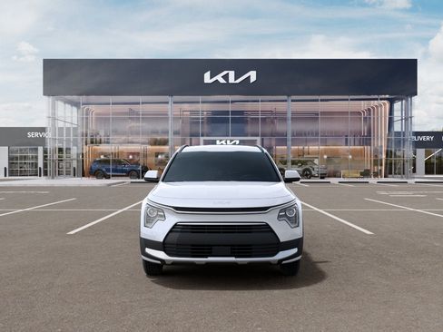 New 2026 Kia Niro EX FWD image 2