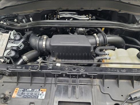 Used 2022 Ford Explorer Platinum w/ Equipment Group 601A AWD/4WD image 30