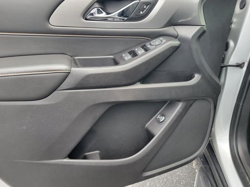 Certified 2019 Chevrolet Traverse LT FWD image 25