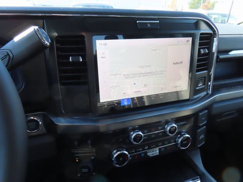 New 2026 Ford F250 Lariat w/ FX4 Off-Road Package image 15