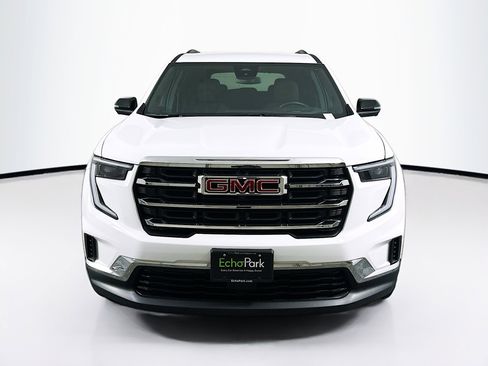 Used 2025 GMC Acadia Elevation image 2