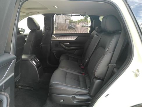 Used 2024 MAZDA CX-90 3.3 Turbo w/ Preferred Plus AWD/4WD image 21