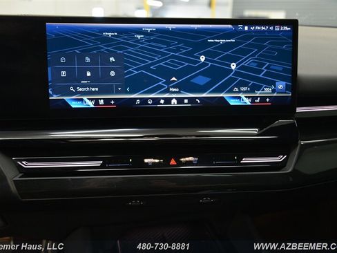 Used 2024 BMW 530i w/ M Sport Package RWD image 34
