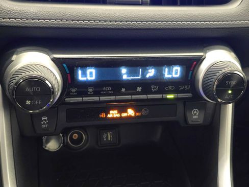 Used 2023 Toyota RAV4 XLE AWD/4WD image 15