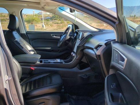 Used 2021 Ford Edge SEL w/ Convenience Package image 33