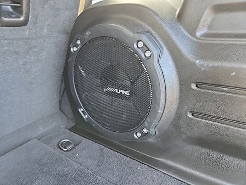 Used 2018 Jeep Wrangler Unlimited Sahara image 49