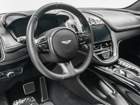 Used 2021 Aston Martin DBX AWD/4WD image 13