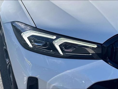 Used 2025 BMW 330i xDrive Sedan w/ M Sport Package AWD/4WD image 34