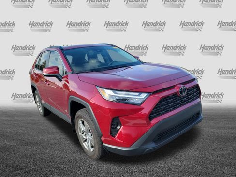 Used 2025 Toyota RAV4 XLE w/ Convenience Package FWD image 2