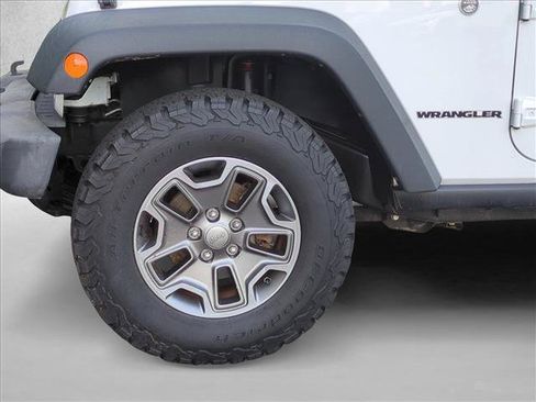 Used 2013 Jeep Wrangler Rubicon w/ PWR Convenience Group AWD/4WD image 24