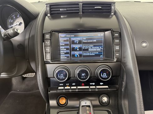 Used 2015 Jaguar F-TYPE S image 22