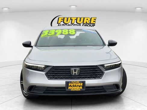 Used 2025 Honda Accord Sport image 2