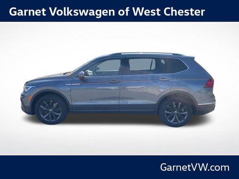 Certified 2023 Volkswagen Tiguan SE FWD image 2