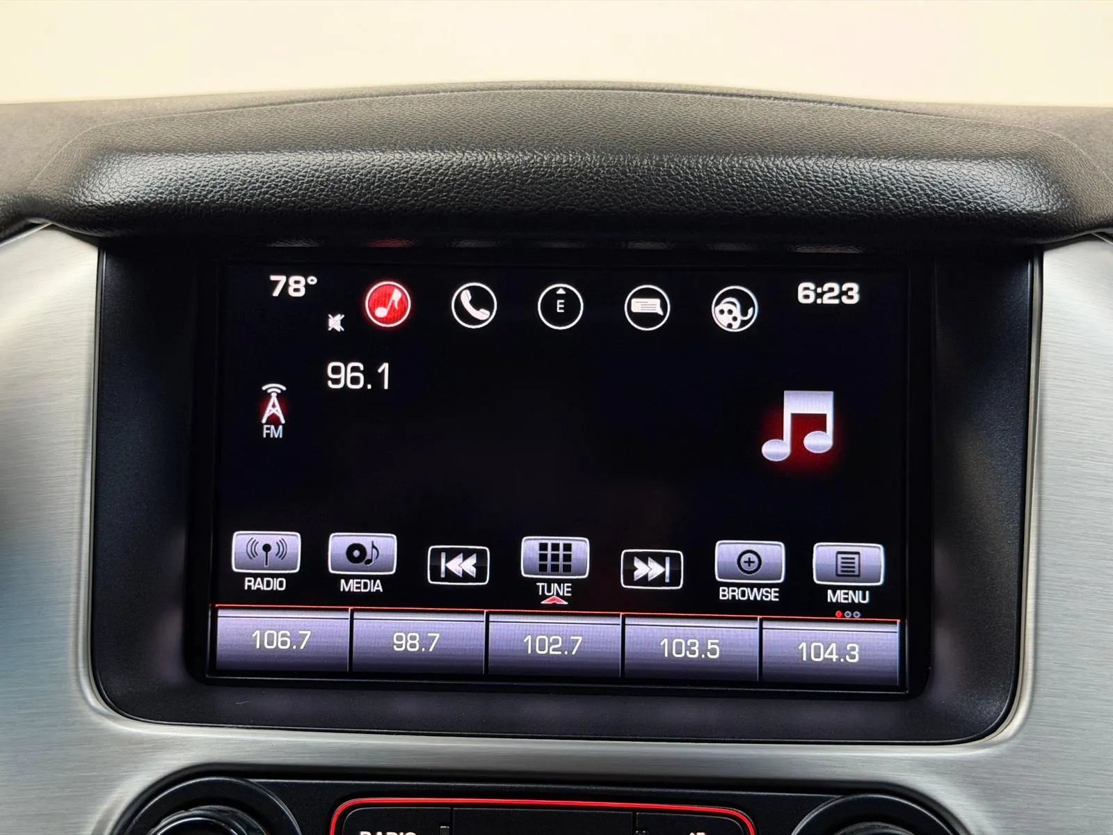 Used 2016 GMC Yukon XL SLT w/ Open Road Package RWD image 46