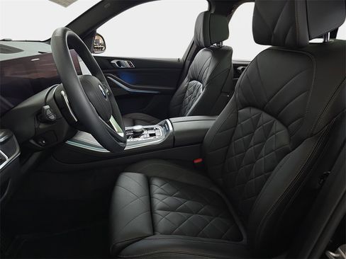 Used 2024 BMW X5 xDrive50e w/ Executive Package image 18