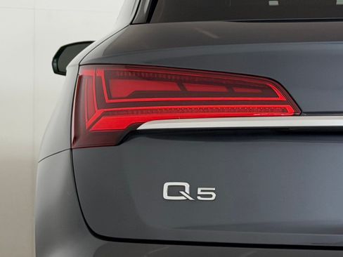 Used 2021 Audi Q5 2.0T Premium Plus w/ Premium Plus Package AWD/4WD image 29