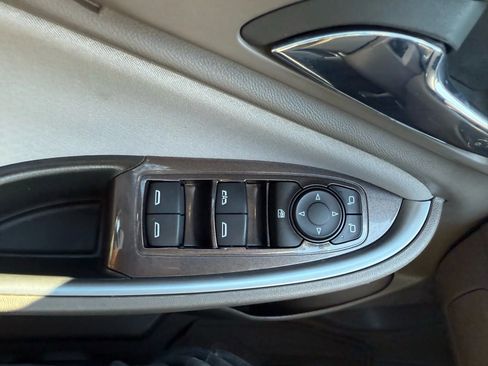 Used 2023 Chevrolet Malibu LT image 20