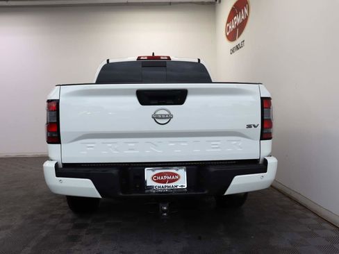 Used 2024 Nissan Frontier SV w/ SV Convenience Package image 6