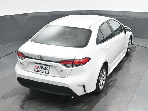 Used 2023 Toyota Corolla LE image 35