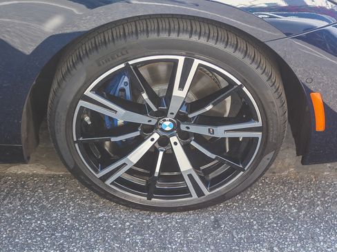 Used 2026 BMW 530i w/ M Sport Package RWD image 9
