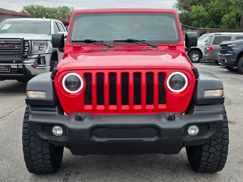 Used 2018 Jeep Wrangler Unlimited Sport S AWD/4WD image 8