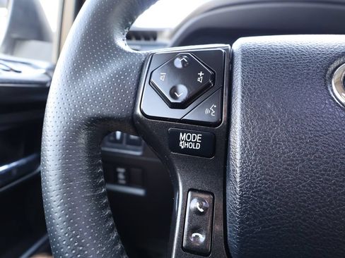 Used 2020 Toyota 4Runner TRD Off-Road Premium w/ Moonroof Package AWD/4WD image 15