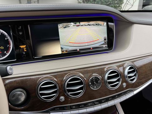Used 2014 Mercedes-Benz S 550 Sedan image 11