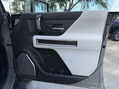 Used 2025 GMC Hummer EV 3X AWD/4WD image 31