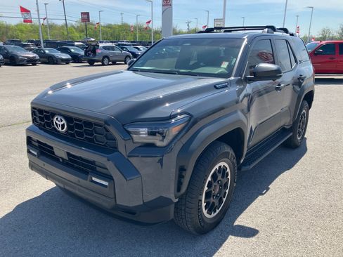 Certified 2026 Toyota 4Runner TRD Off-Road Premium AWD/4WD image 3
