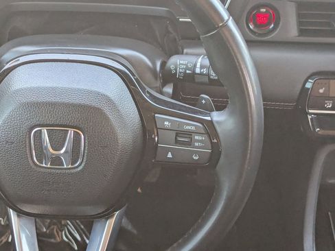 Certified 2025 Honda Pilot EX-L image 18