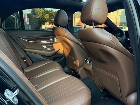 Used 2017 Mercedes-Benz E 300 4MATIC w/ Premium 1 Package image 10