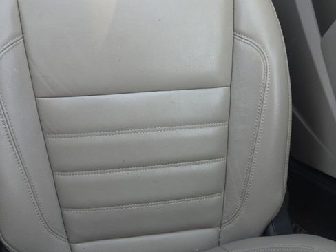 Used 2018 Ford Escape Titanium AWD/4WD image 29