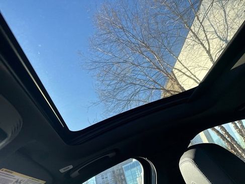 Used 2022 Alfa Romeo Giulia Veloce image 16