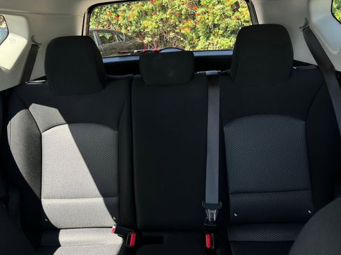 Used 2025 Kia Soul LX w/ LX Technology Package FWD image 38