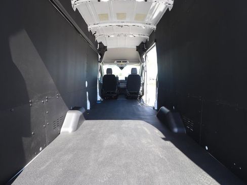 New 2026 Ford Transit 250 148 High Roof Extended RWD image 12